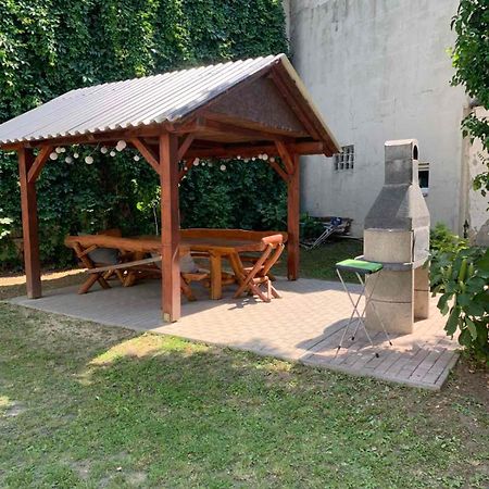 Holdfeny Apartman Σίοφοκ Εξωτερικό φωτογραφία